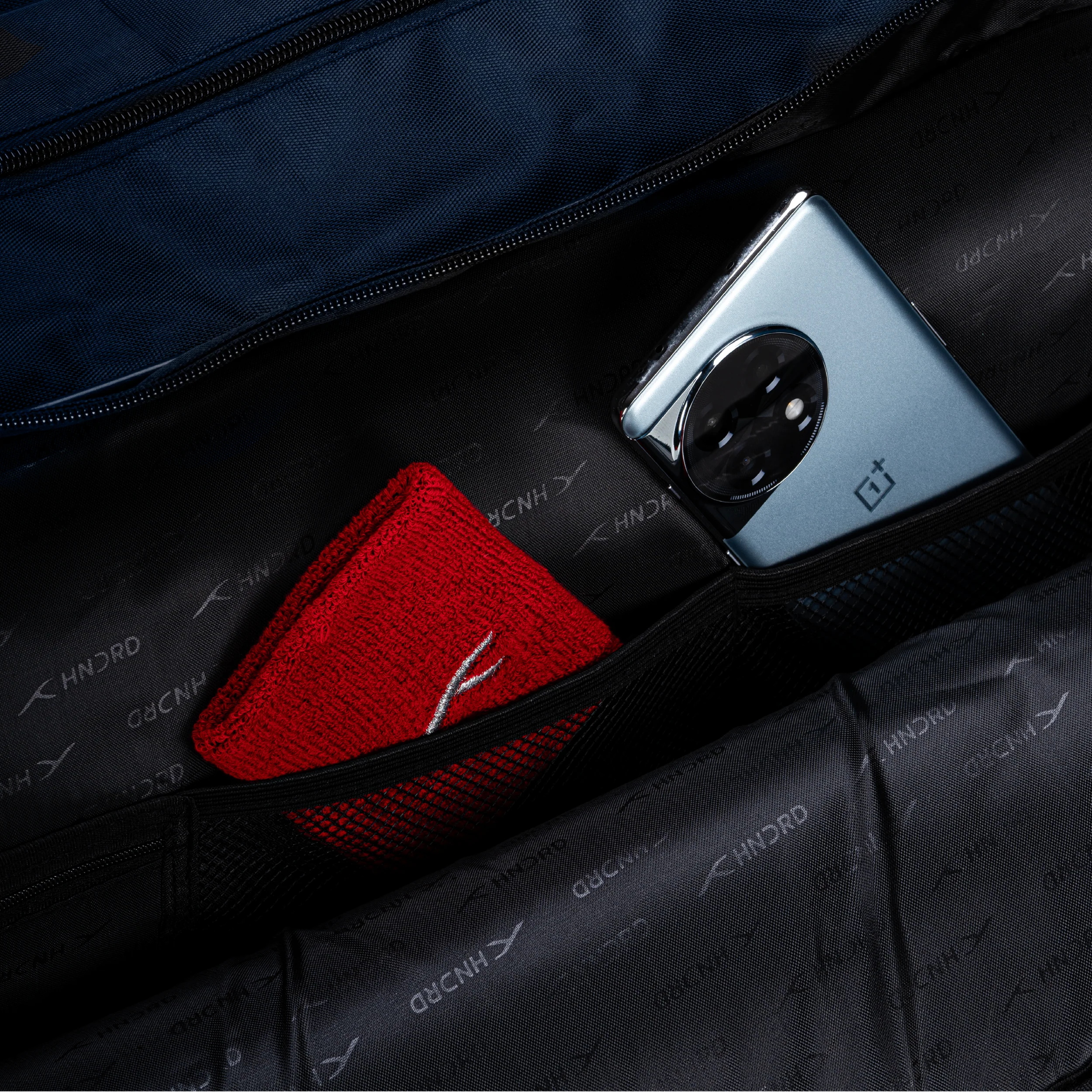 PitchBlack Kit Bag - Image 17