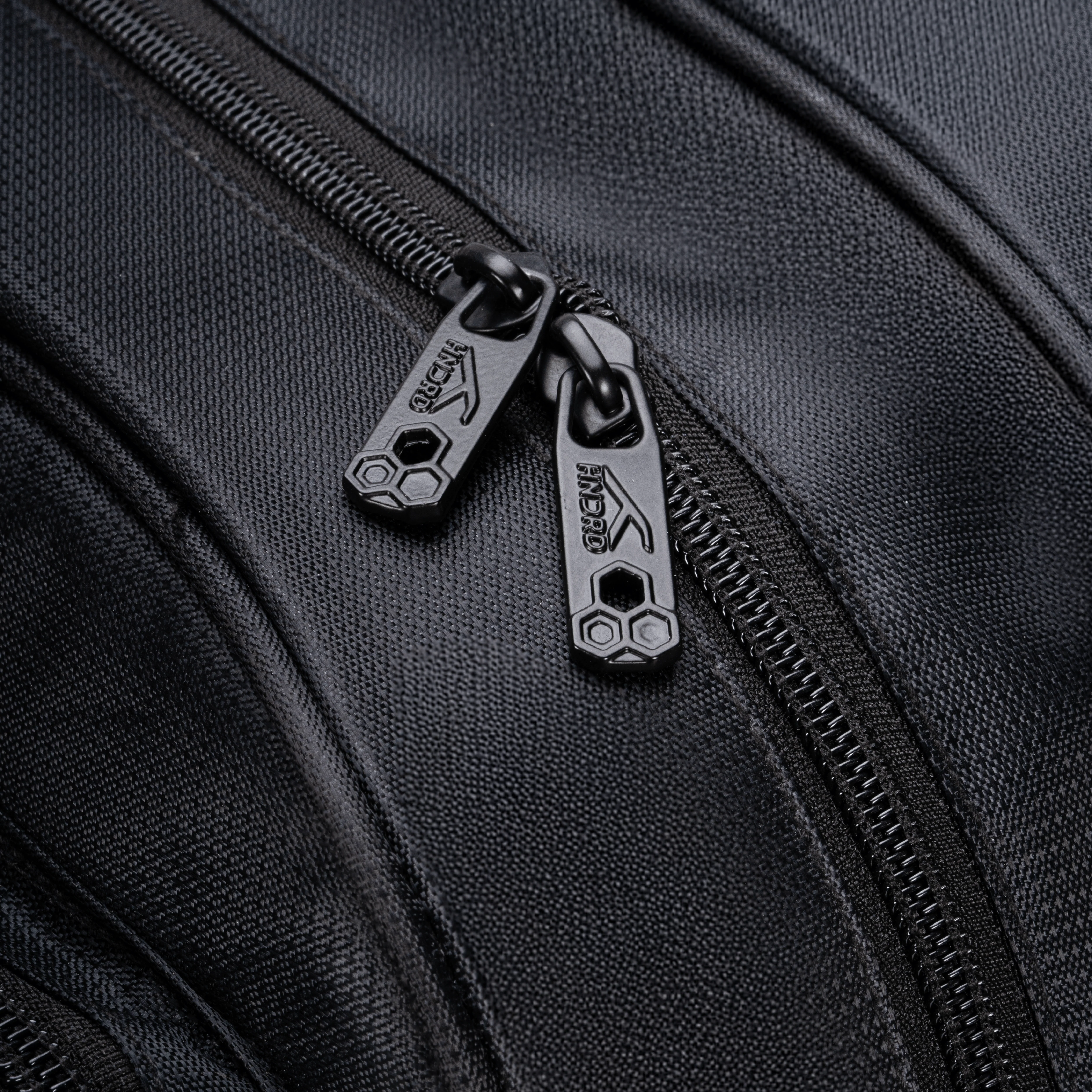 Titan Kit Bag - Image 8